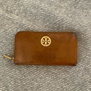 Tory Burch Tan Continental Wallet